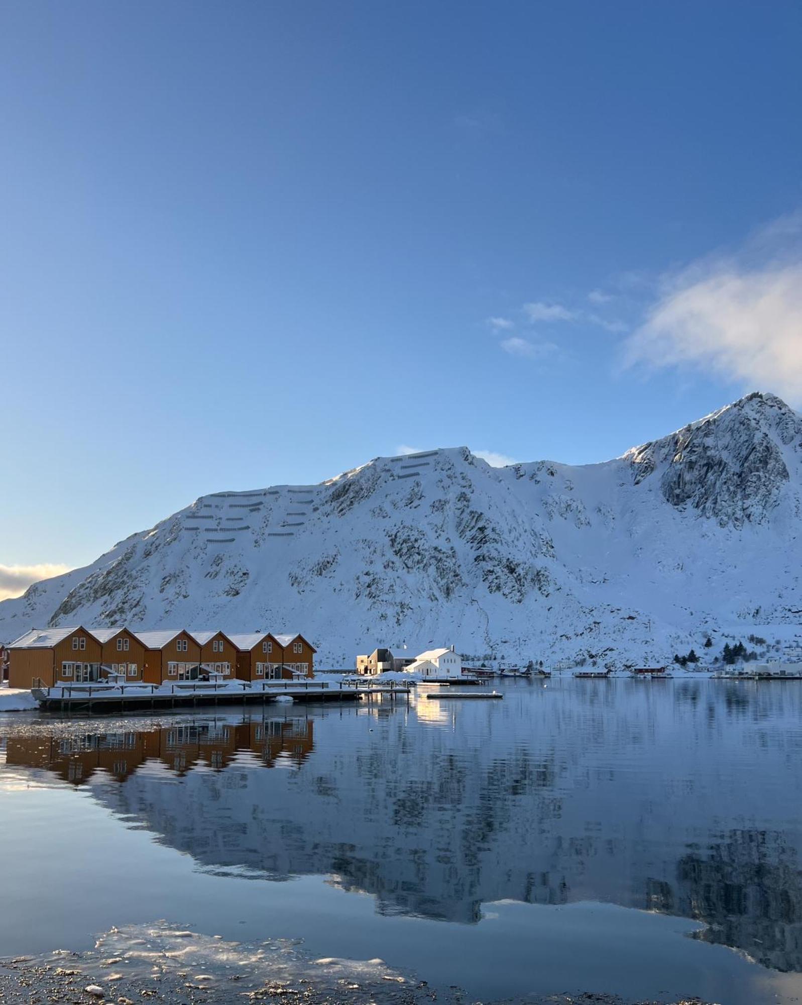 Charming Waterfront Cabin In Ballstad, Lofoten Exteriér fotografie